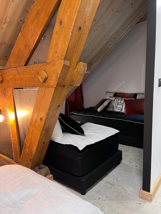 Bed and Breakfast Refuges Sous Les Toits Бур-Сен-Морис Экстерьер фото