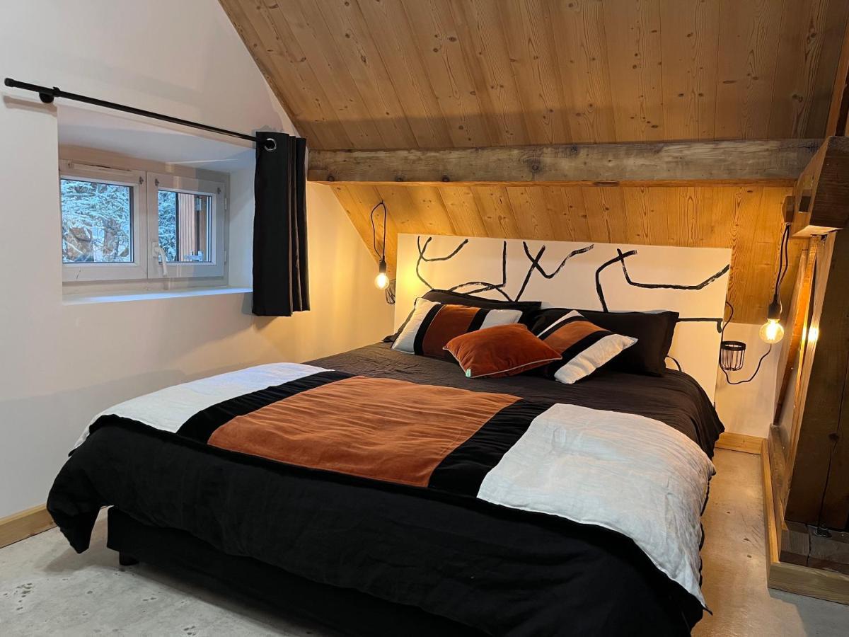 Bed and Breakfast Refuges Sous Les Toits Бур-Сен-Морис Экстерьер фото